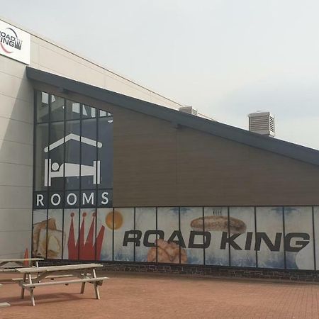 Roadking Truckstop Holyhead Exteriör bild